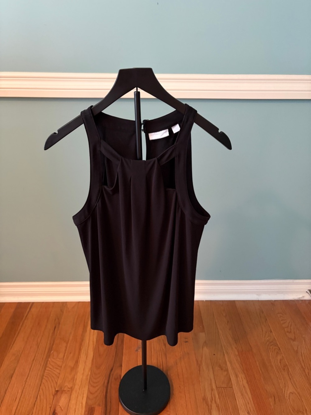 New York & Company Black Pleated Front Sleeveless Tank